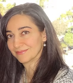 Portrait du Dr Mona Dinari